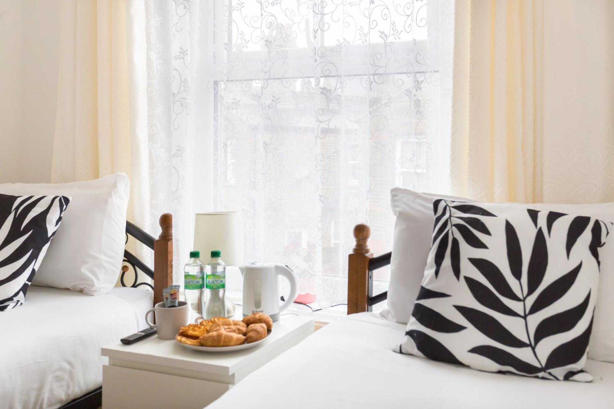 Wood Green Budget Rooms - Next To Mall & Metro Station - 10 Min To City Center Londýn Exteriér fotografie