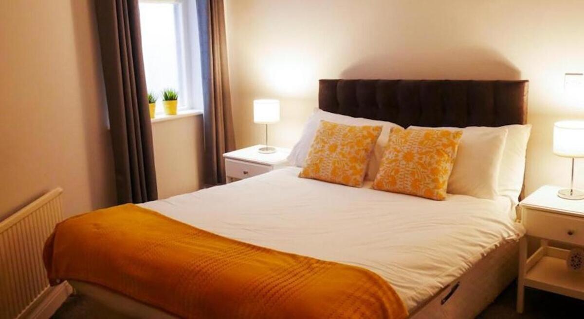 Wood Green Budget Rooms - Next To Mall & Metro Station - 10 Min To City Center Londýn Exteriér fotografie