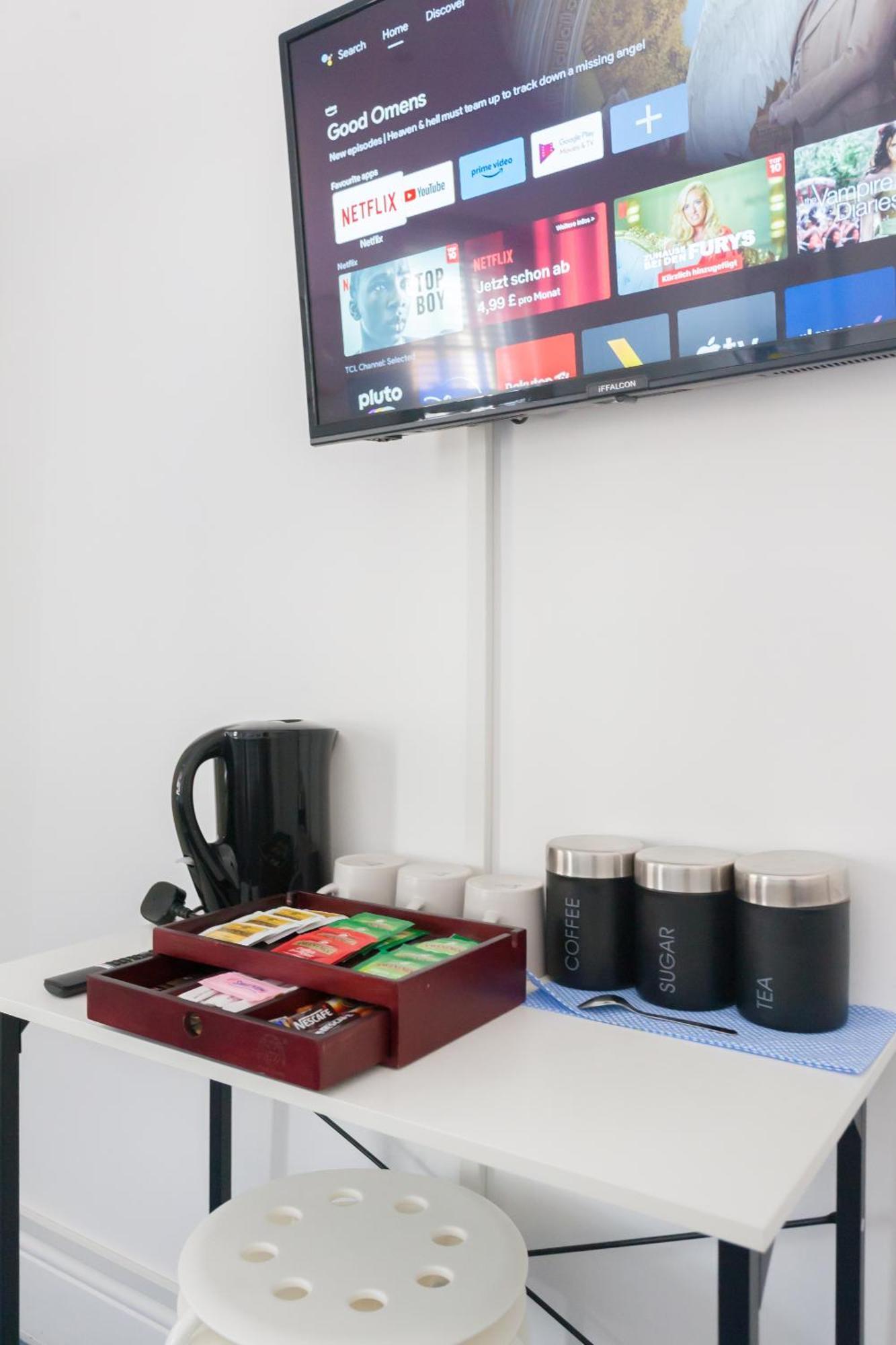 Wood Green Budget Rooms - Next To Mall & Metro Station - 10 Min To City Center Londýn Exteriér fotografie