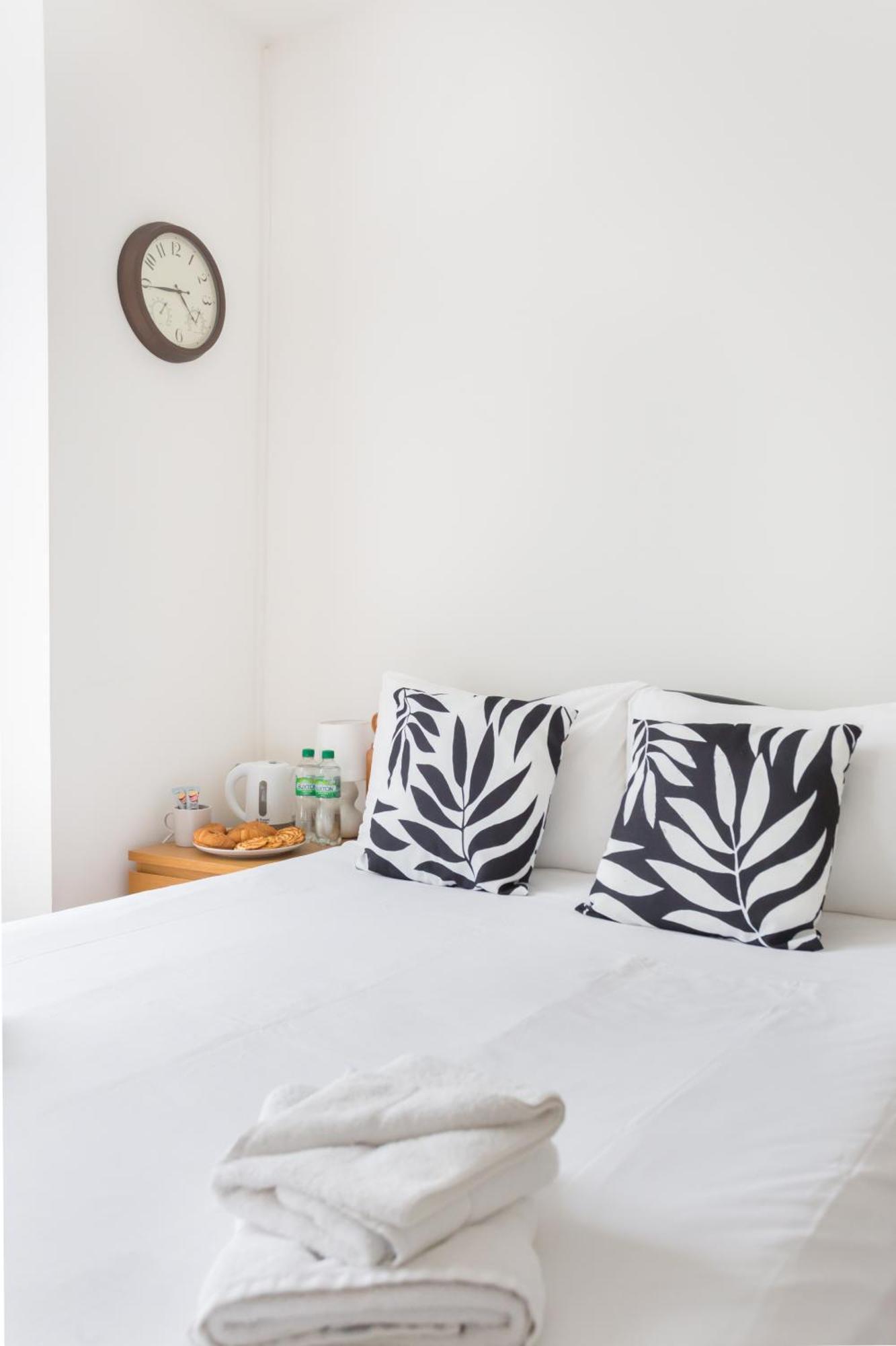 Wood Green Budget Rooms - Next To Mall & Metro Station - 10 Min To City Center Londýn Exteriér fotografie