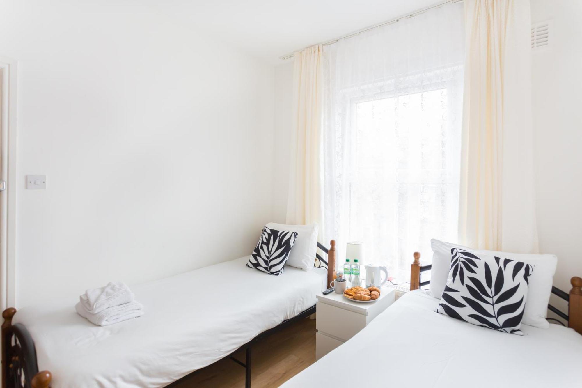 Wood Green Budget Rooms - Next To Mall & Metro Station - 10 Min To City Center Londýn Exteriér fotografie
