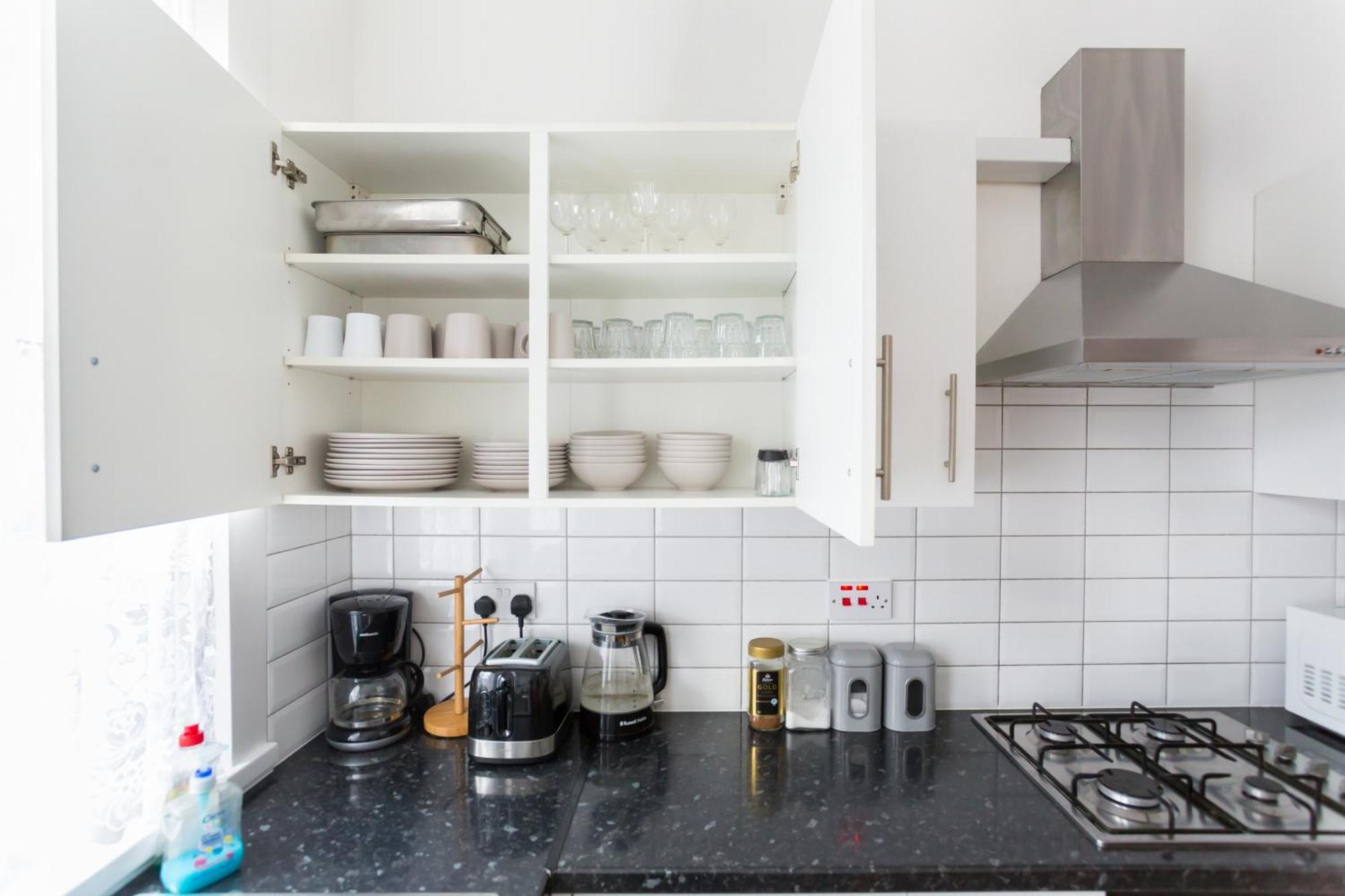 Wood Green Budget Rooms - Next To Mall & Metro Station - 10 Min To City Center Londýn Exteriér fotografie