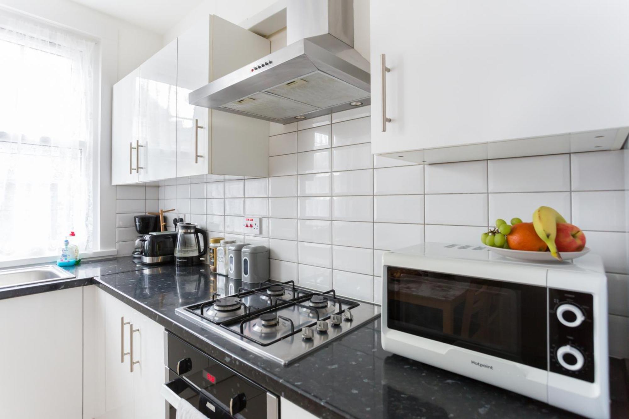 Wood Green Budget Rooms - Next To Mall & Metro Station - 10 Min To City Center Londýn Exteriér fotografie